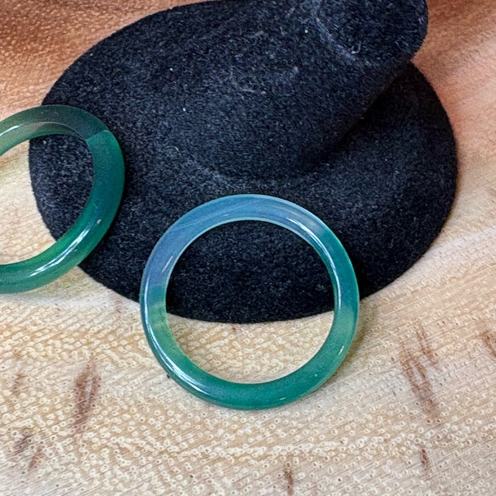 Green Ring Set💚 - Picture 4 of 9